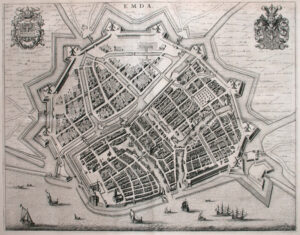 Vogelvluchtaanzicht van Emden uit "Toonneel der steden van de Vereenighde Nederlanden' van Joan Blaeu (1652).